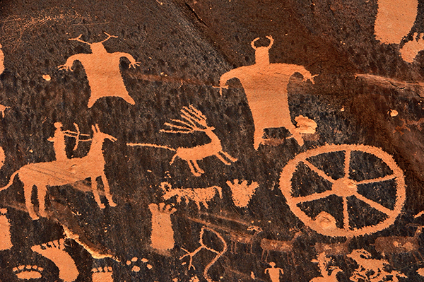 Newspaper Rock Petroglyph Photo Gallery - Photographer's Guide